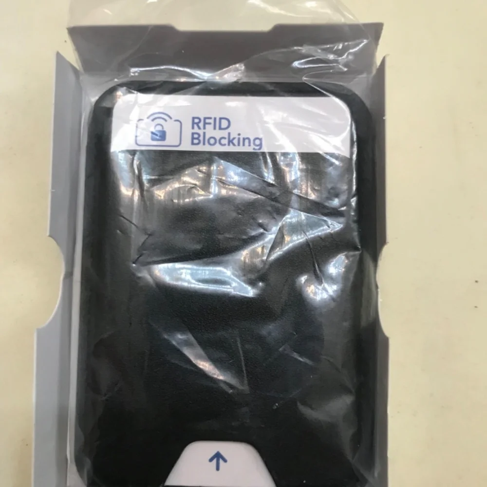 ESR Magnetic Wallet